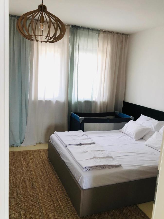 Apartman Meghan โนวีวีโนดอลสกี ภายนอก รูปภาพ